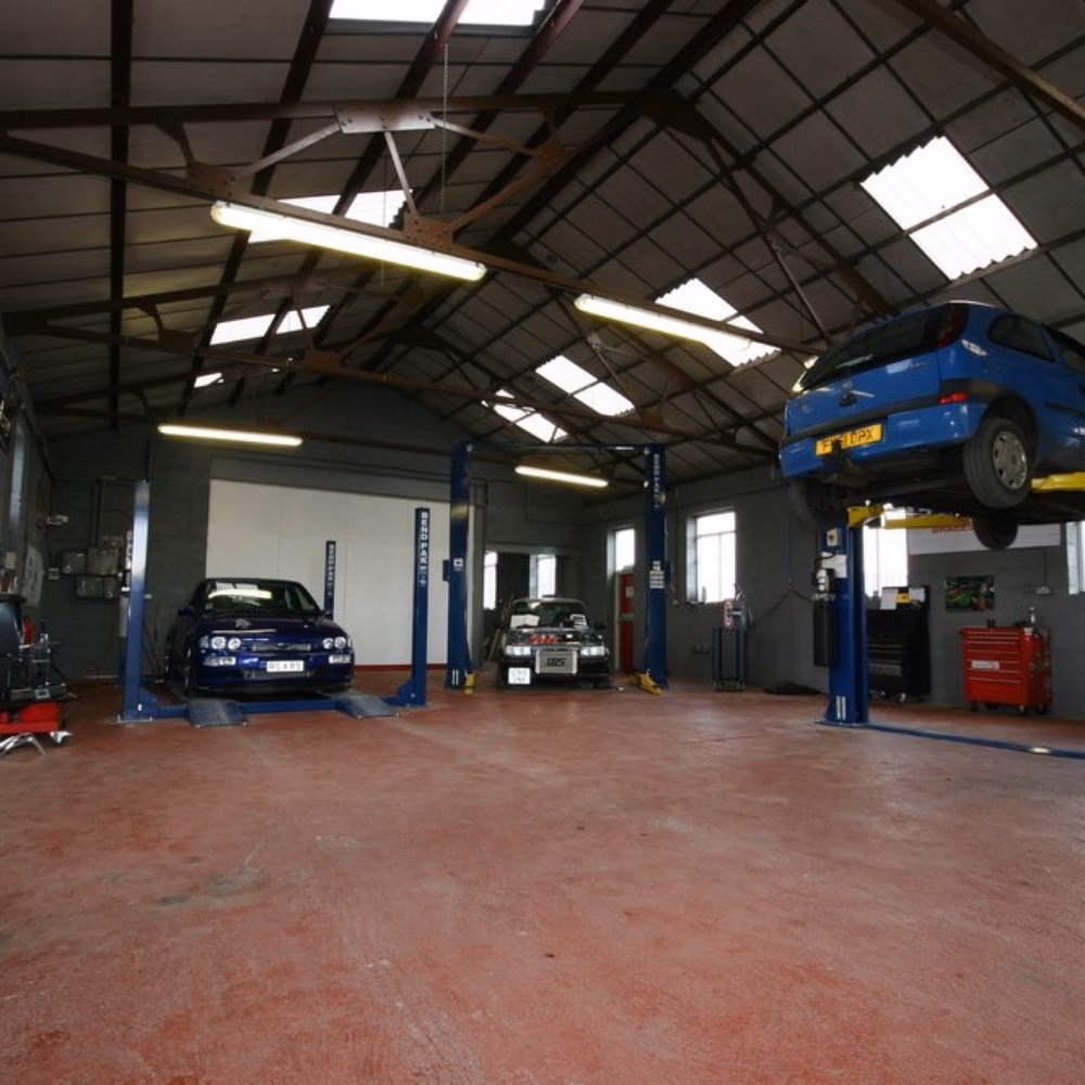 What happened in the car crash in Scunthorpe?