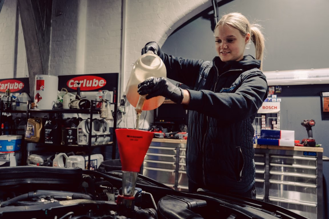 Where can I get my van & car repaired in Sheffield?