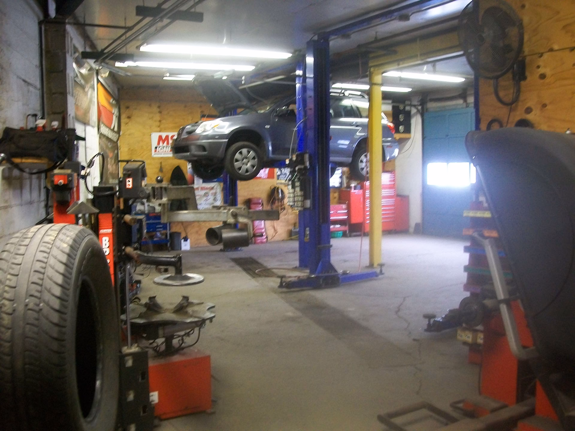 Where can I find auto parts in Greensburg, PA?