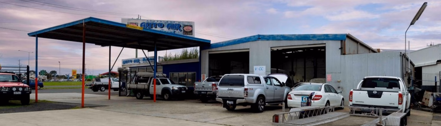 Who are Traralgon auto mechanics?