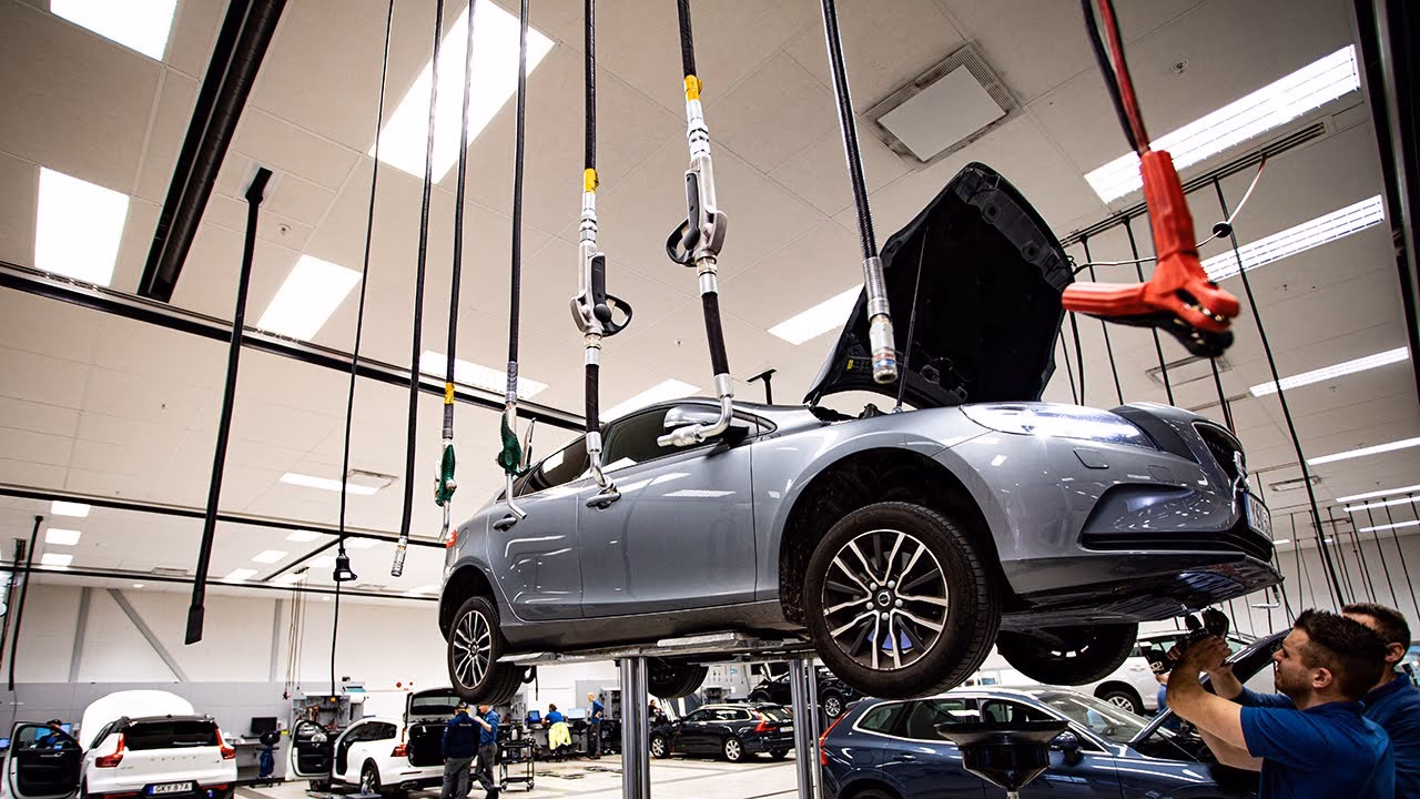 How much does a Volvo service cost?