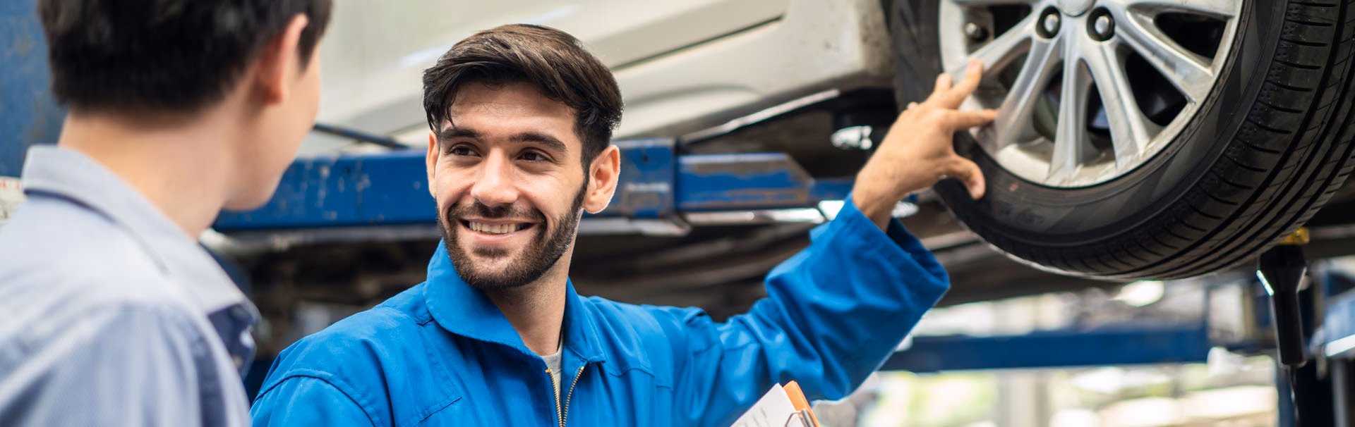 Why do people come to a garage in Dunstable?