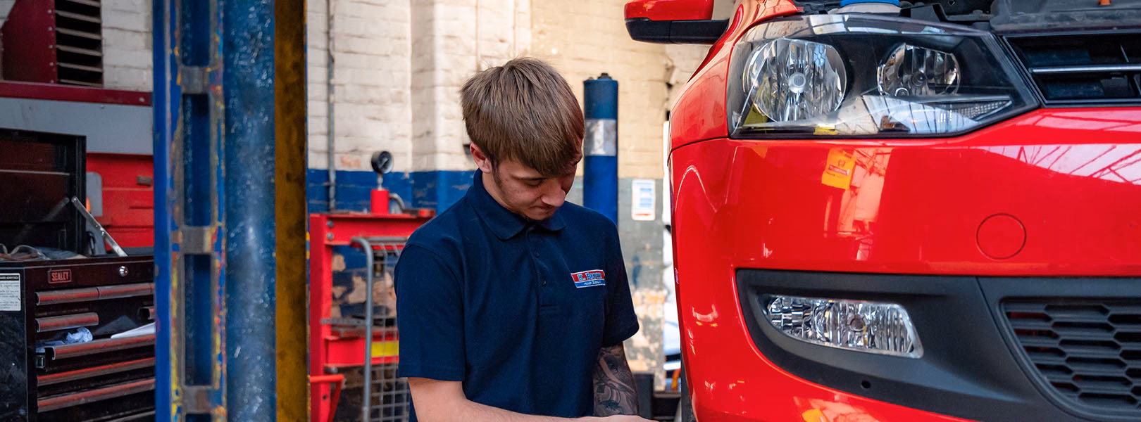 What are the highest rated garages in King's Lynn?