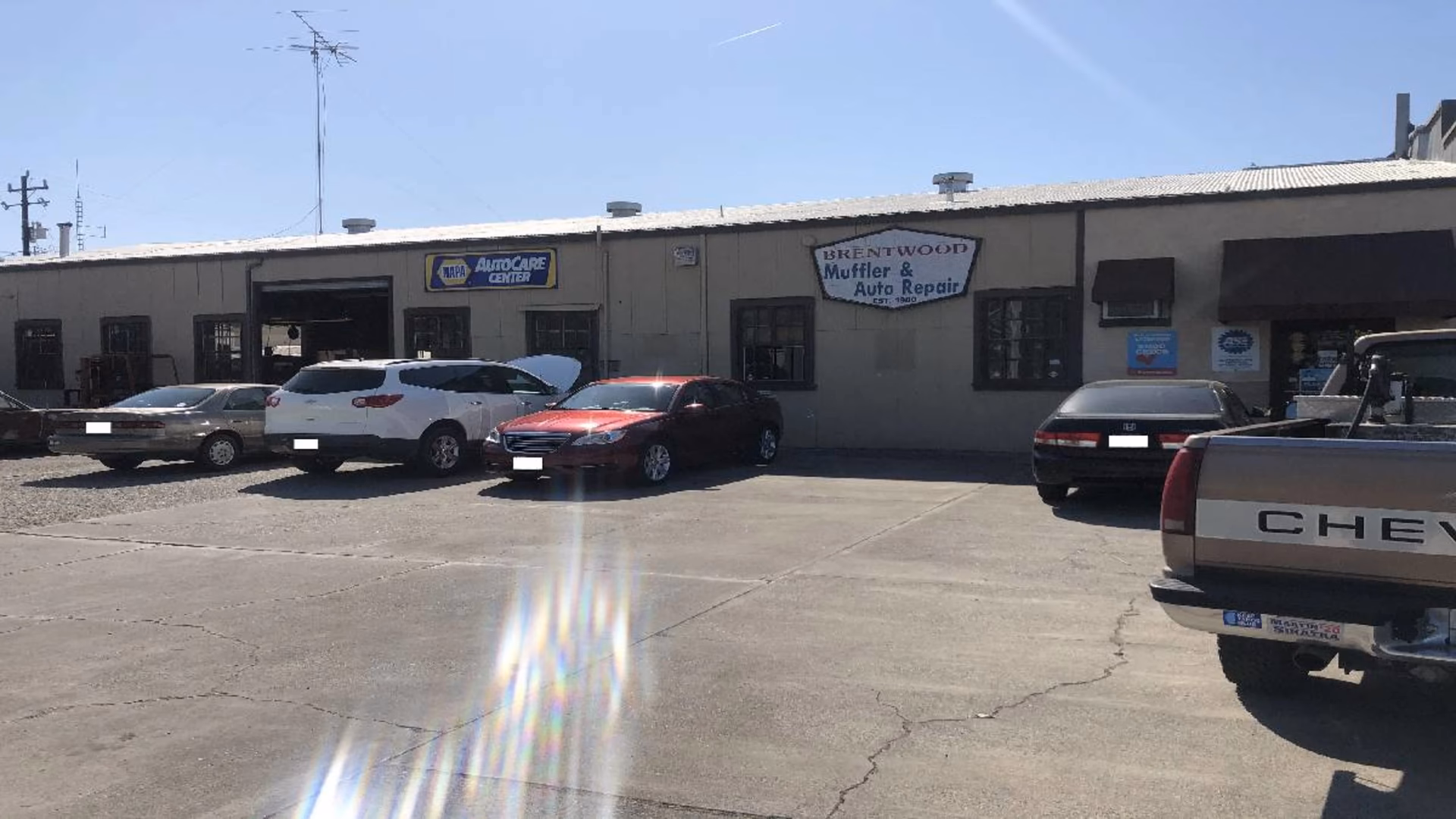 What are the best car garages in Brentwood?