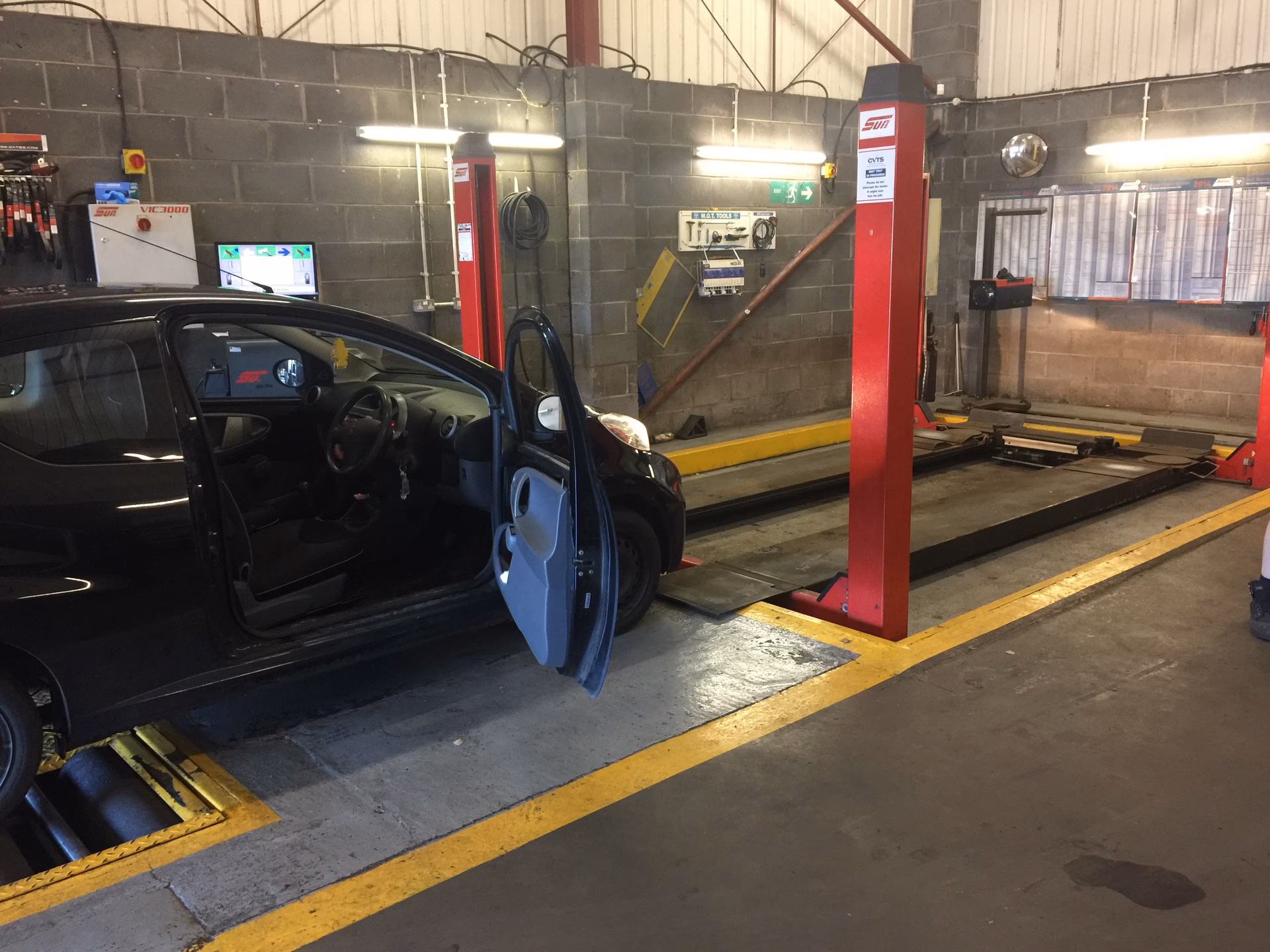 What garage services does yell offer?