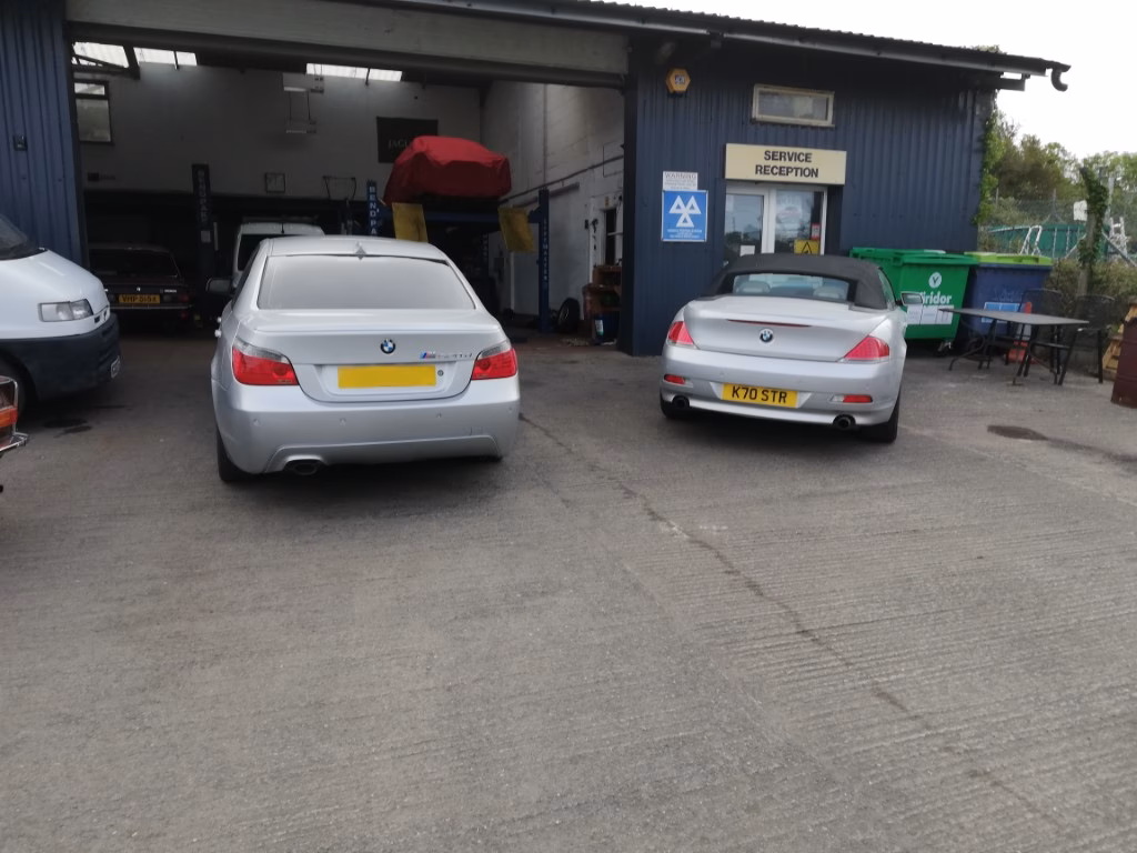 Where can I get a car service & Mot in Bude?