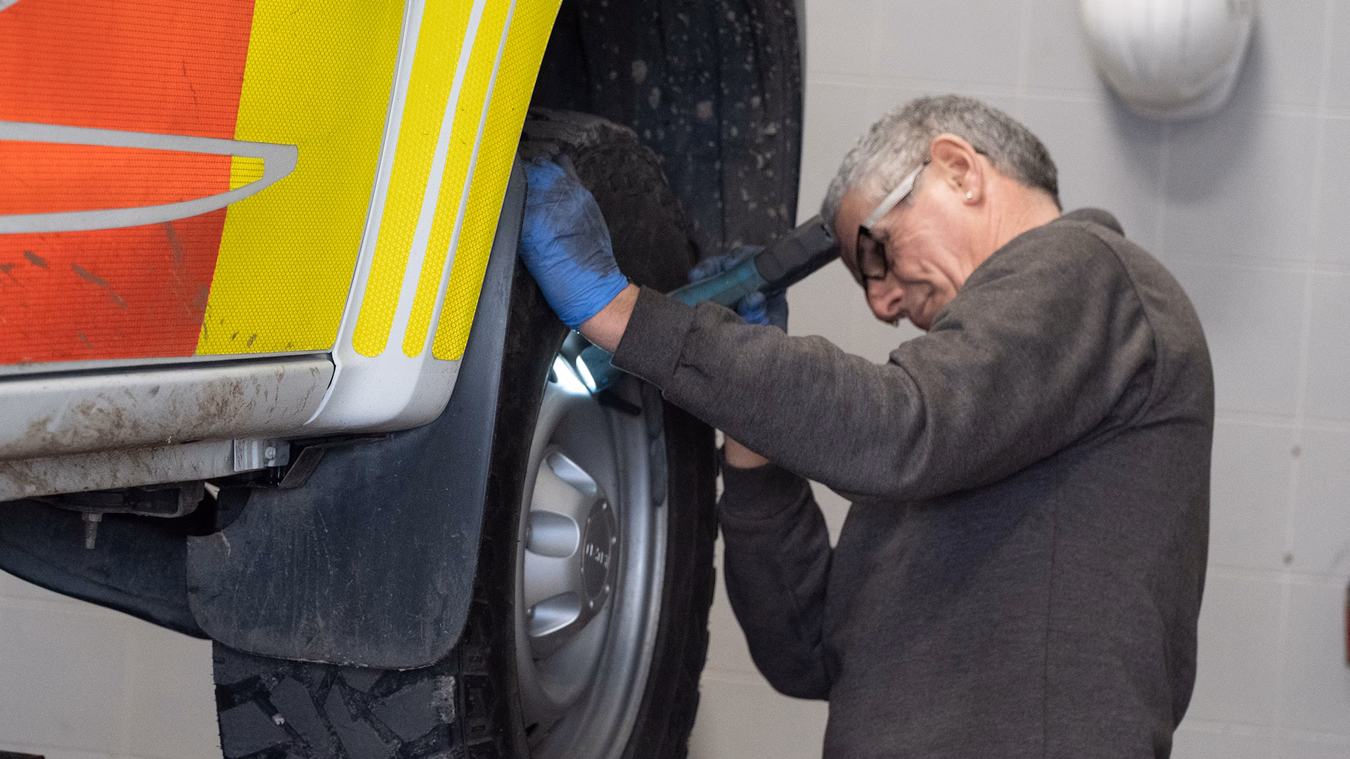 Who are Brighton & Hove's authorised repair centres?