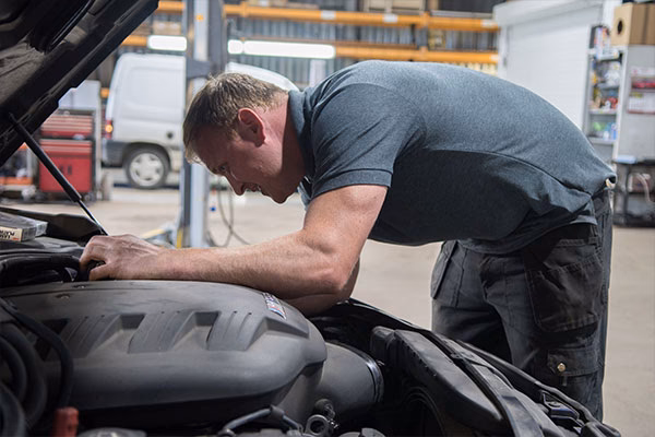 Who are Chichester car mechanics?