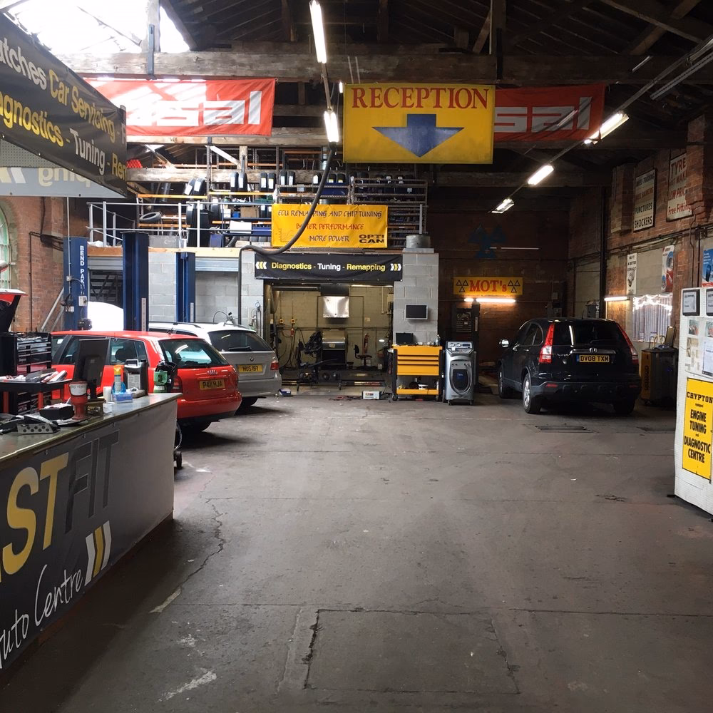 Who are sultas auto specialists?