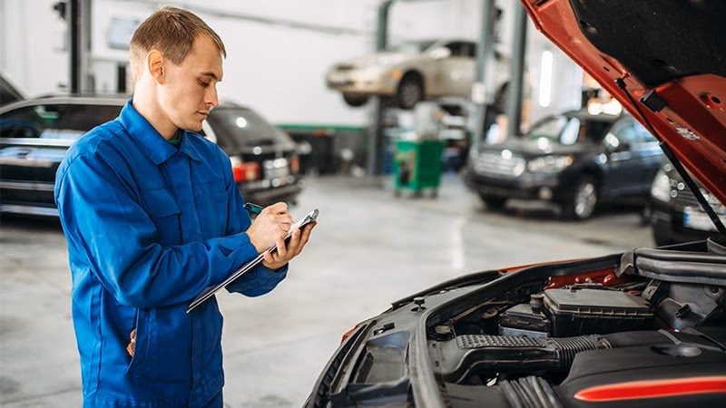 Does Innaloo service your car?