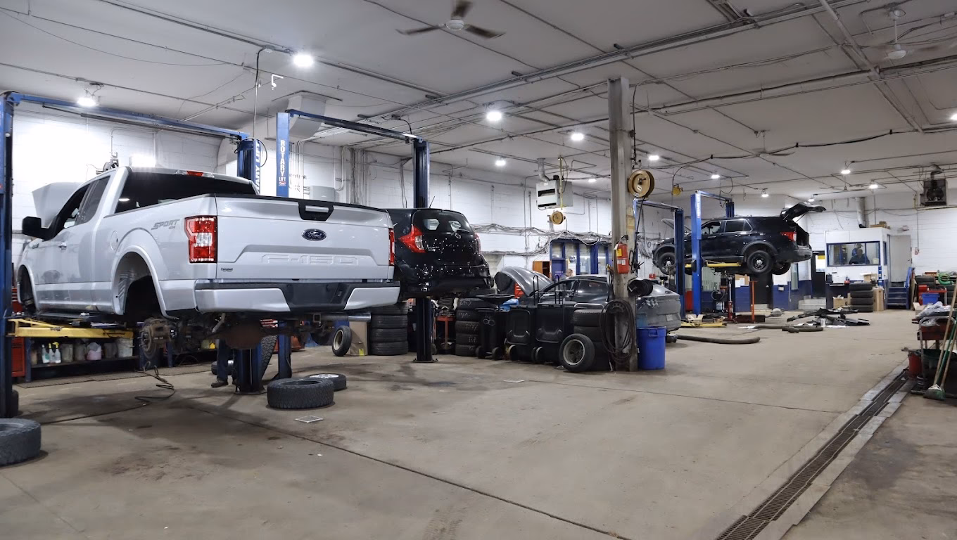 Who is Caulfields garage?