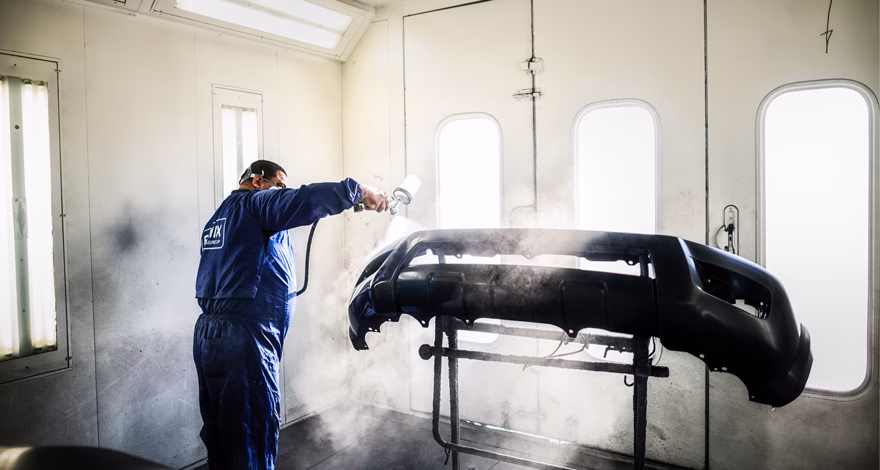 Who is easy paint accident repair centre?