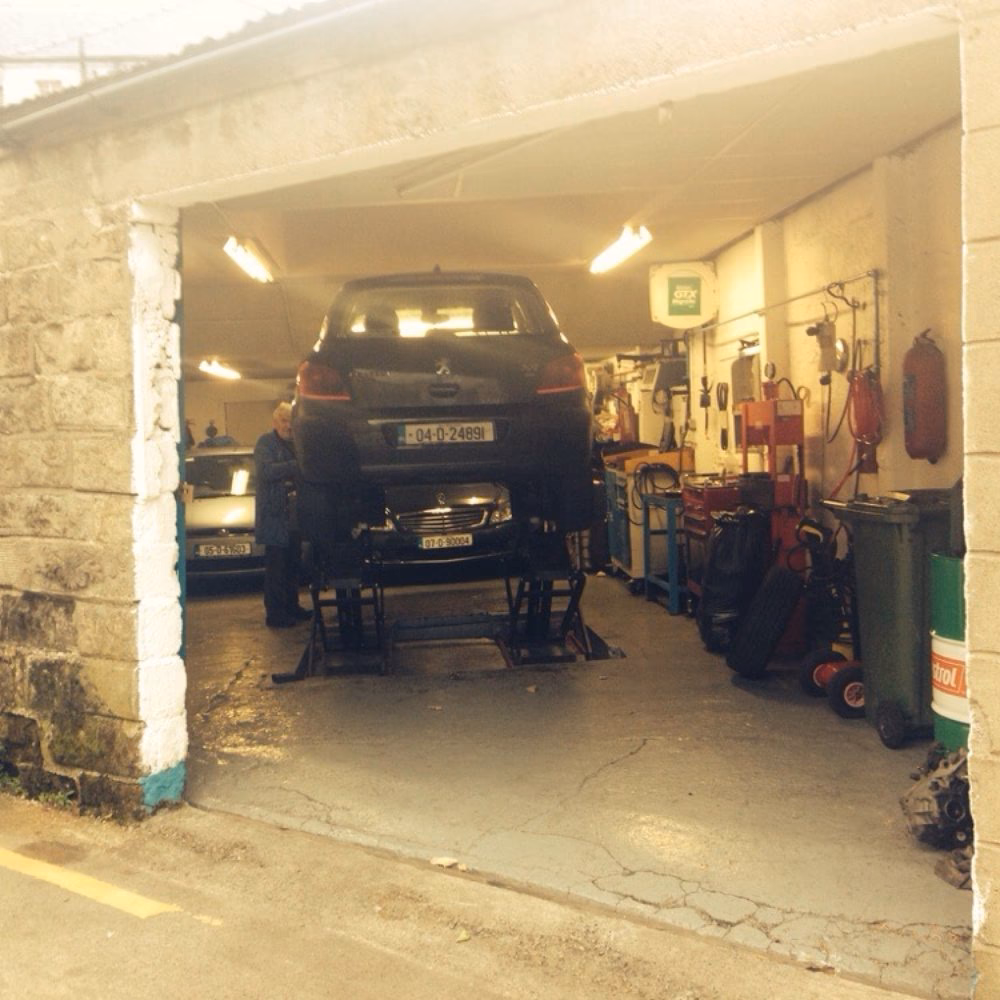 What is Toyota Sandyford service?