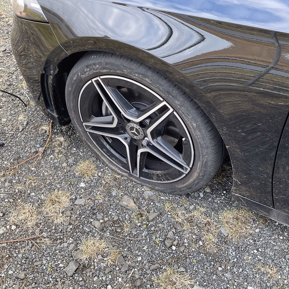 How do I contact skyefit tyres?