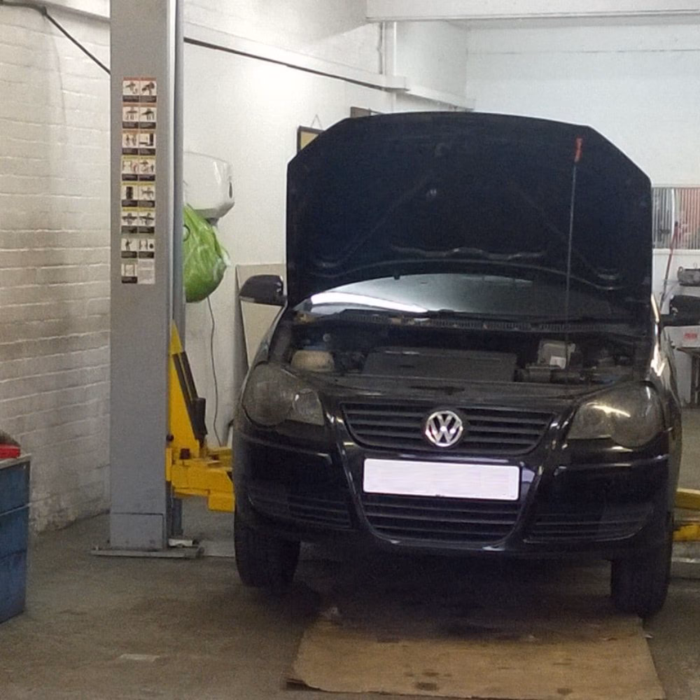 Where can I find car repair services in Stratford-upon-Avon?