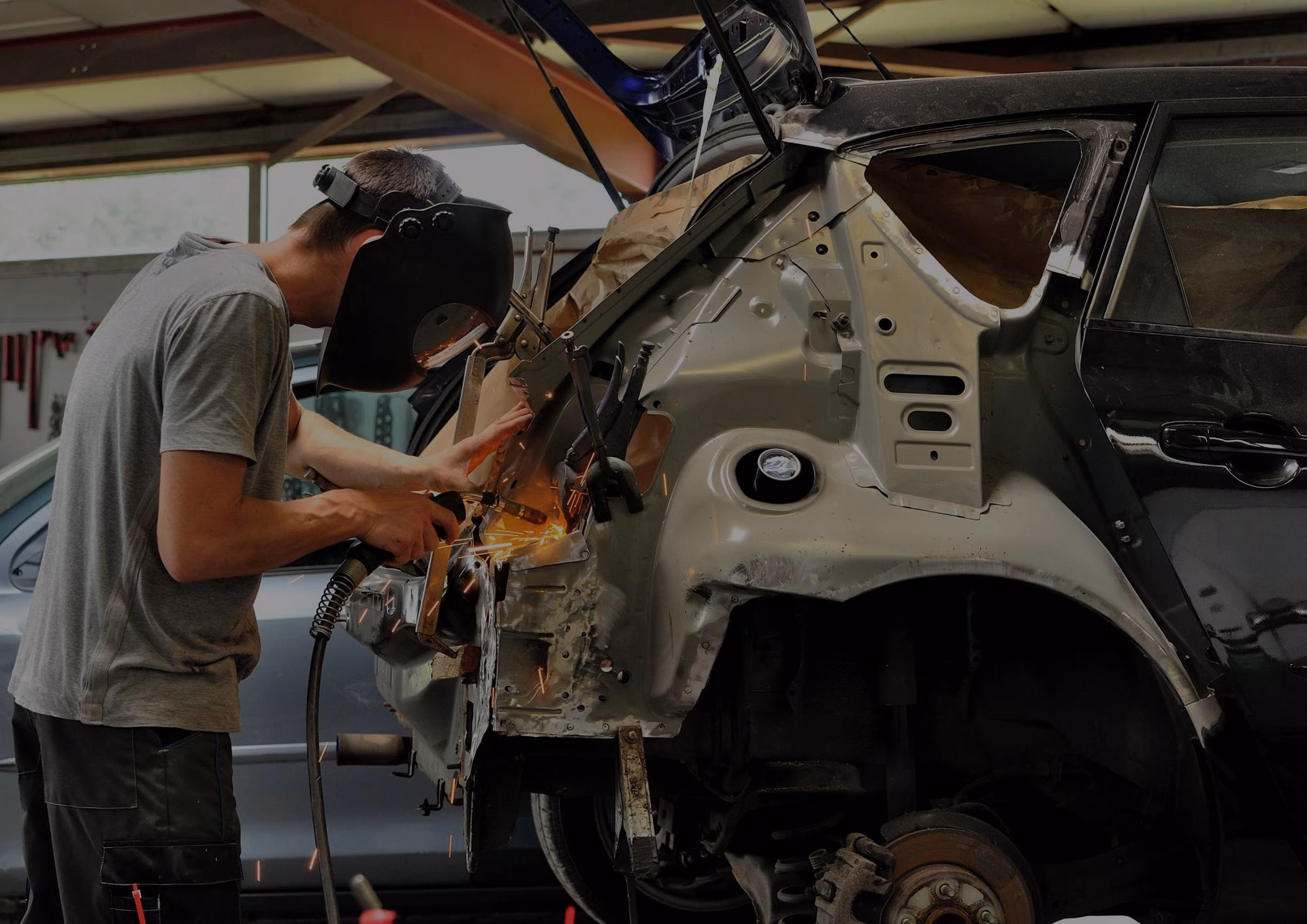 Who are auto revive Surrey?