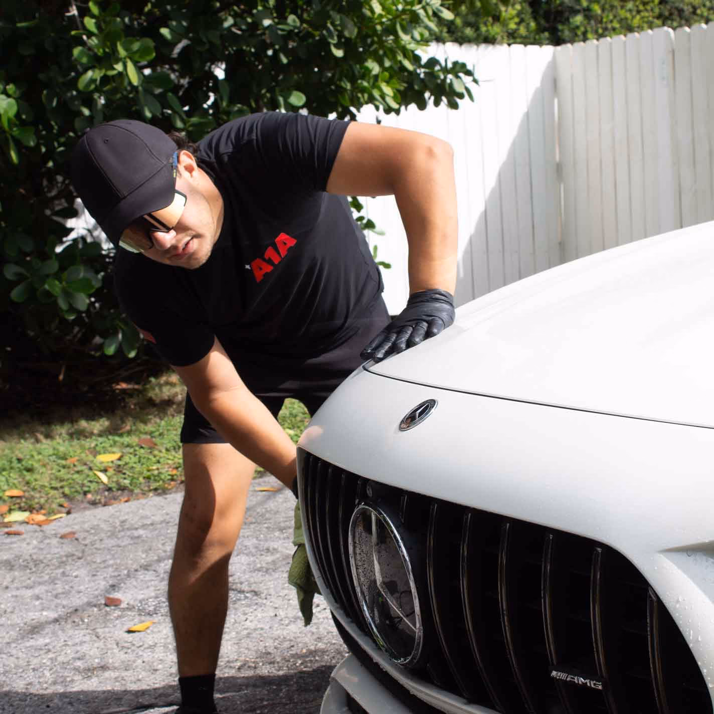 What is mobile car scratch repair?