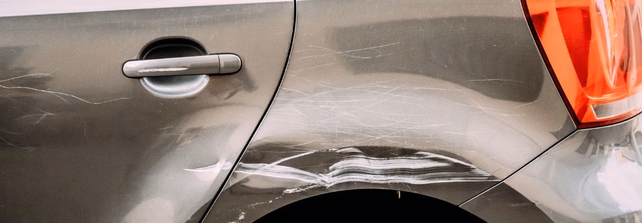 How to remove a scratch from a car?