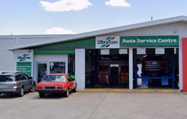 How do I find Arana Hills mechanics & car services?