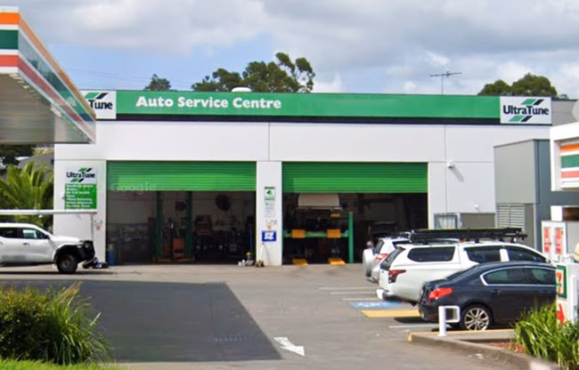 Who is Autoplus Bayswater?