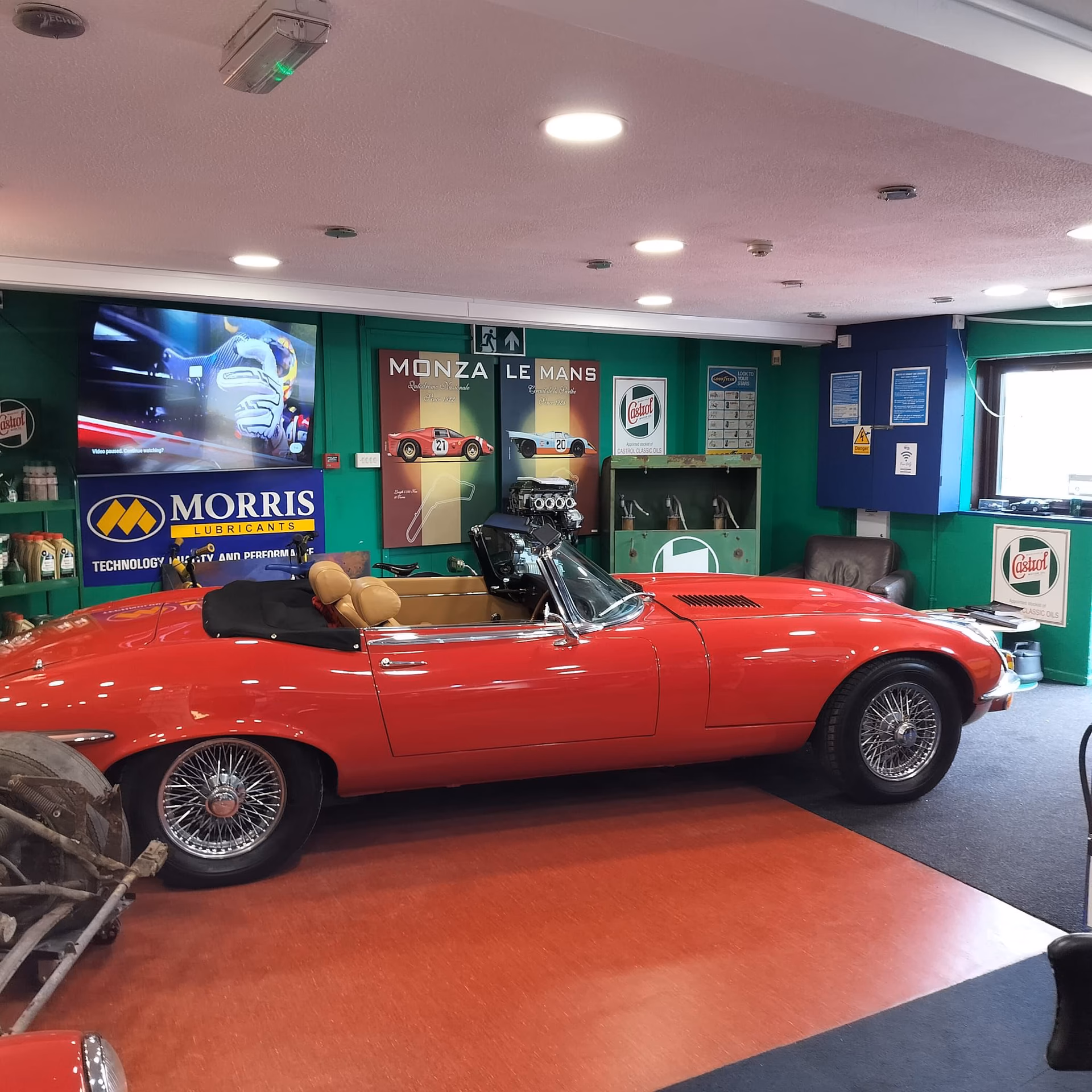 Who is Appledore car service?