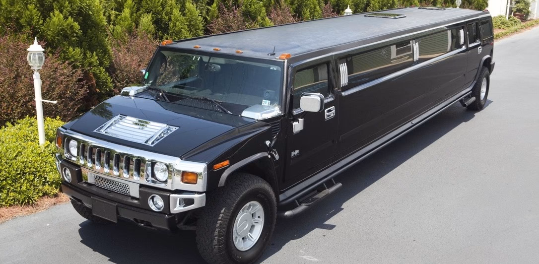 How long is the office layover from Atlanta to Tuscaloosa?