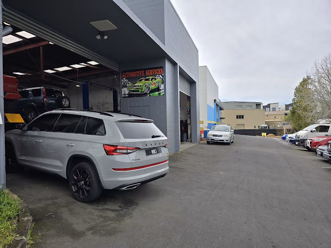 Who is automotive services Browns Bay?