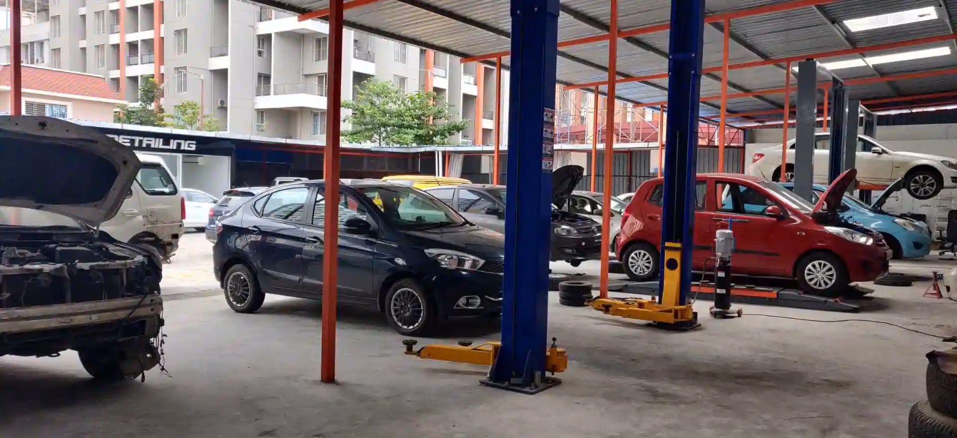 How much does a car service cost in Baner?