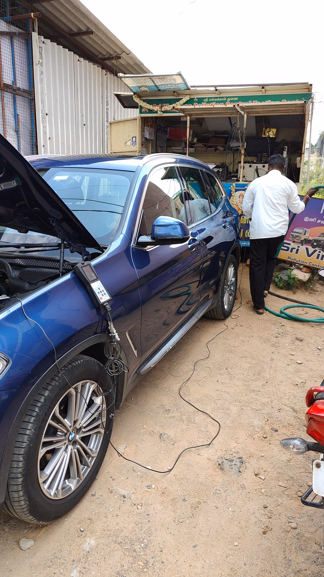 Where is DLF Gurgaon Phase 1 located?