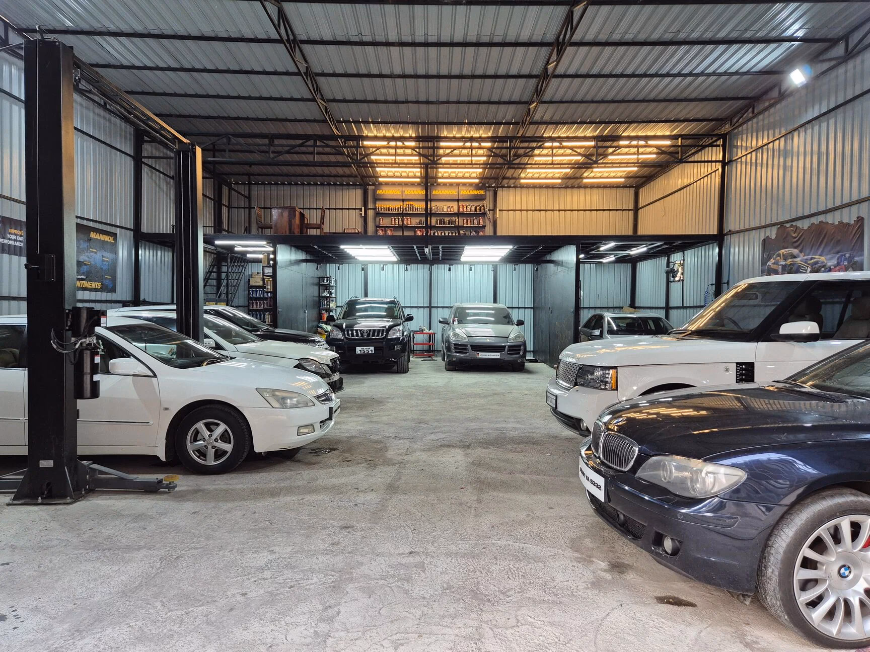 Where is the nearest gomechanic workshop in Hadapsar?