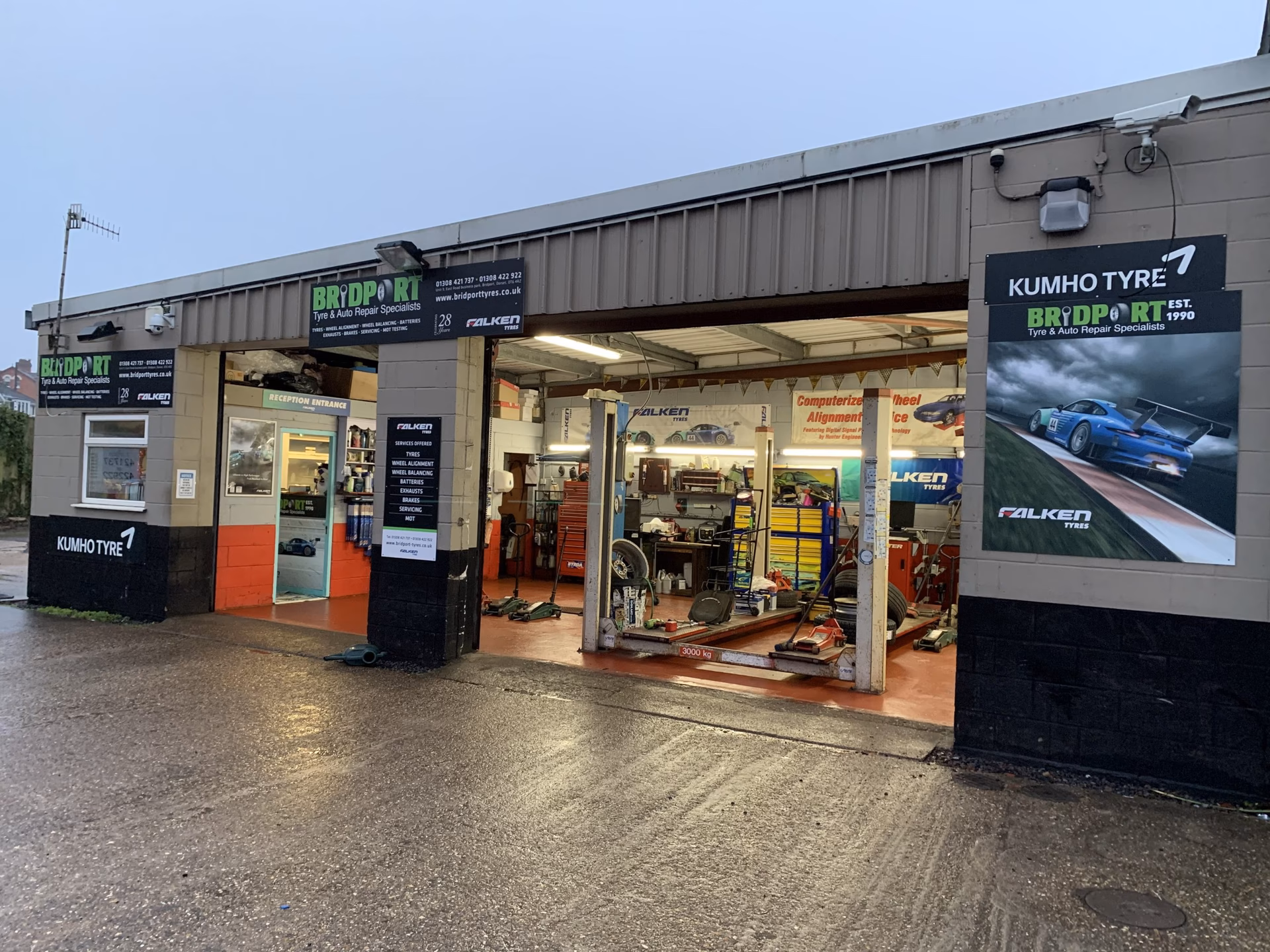 Where can I repair a car in Dorset?