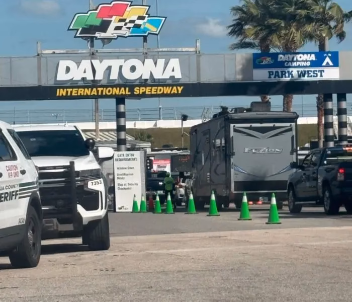 How can I get a car in Daytona Beach?