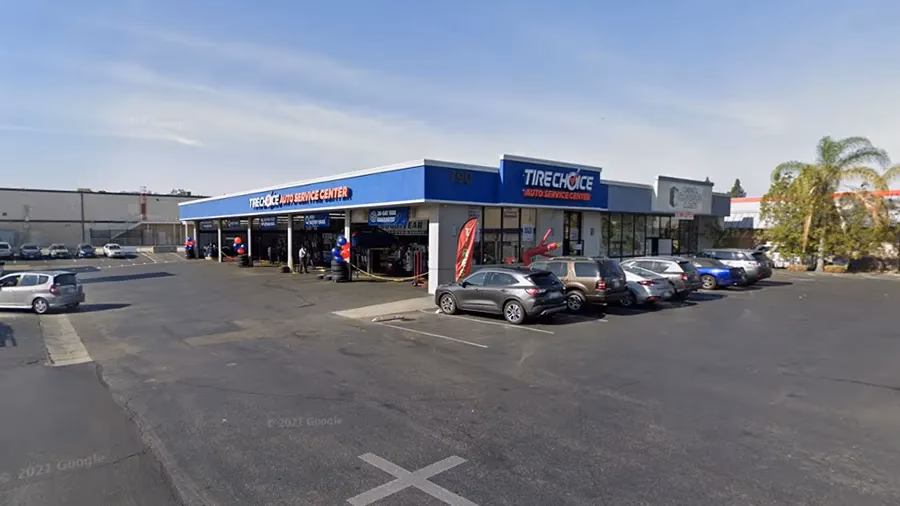 What services does Hyundai of El Cajon offer?
