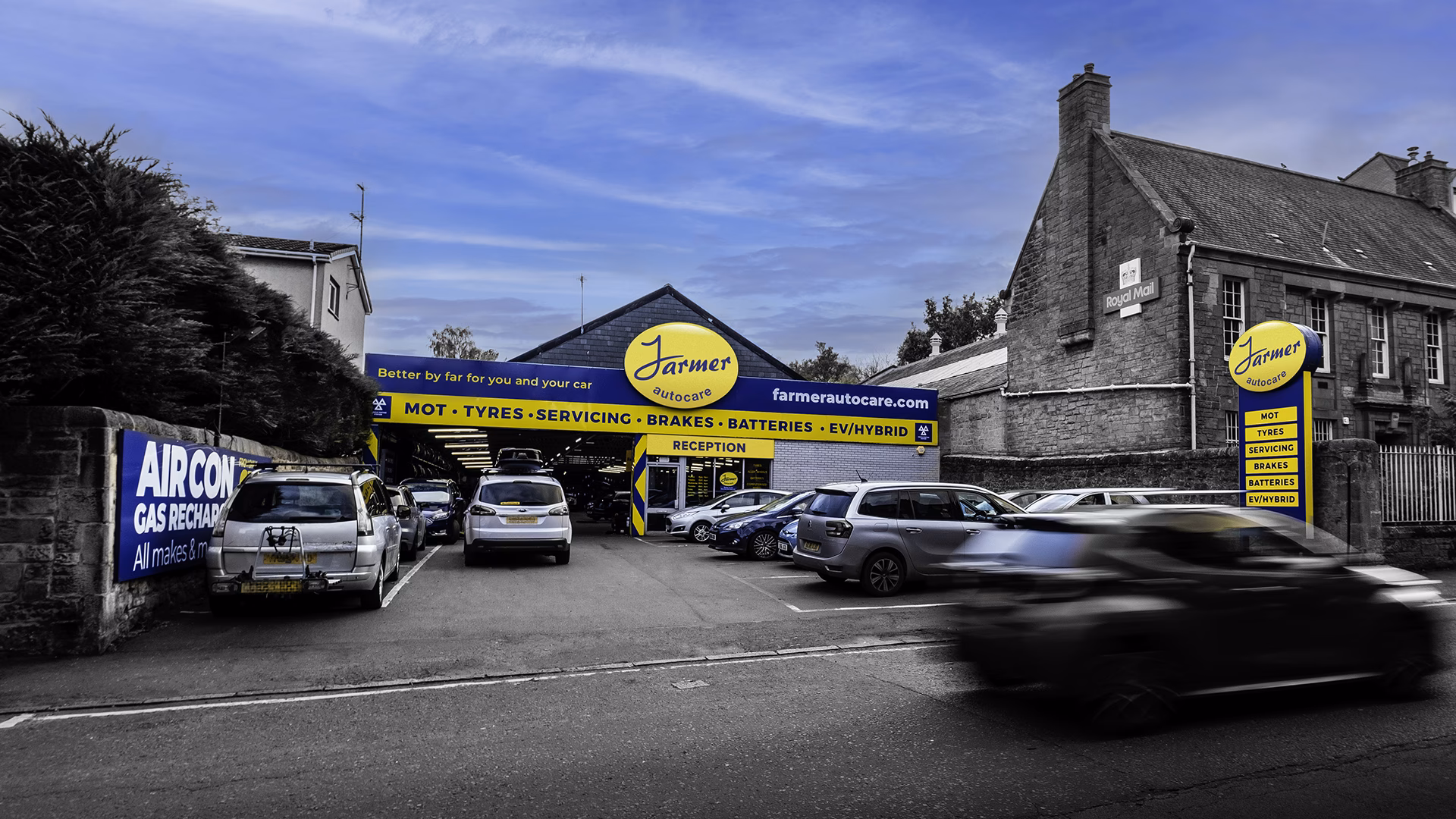 Does farmer Autocare include labour & VAT?