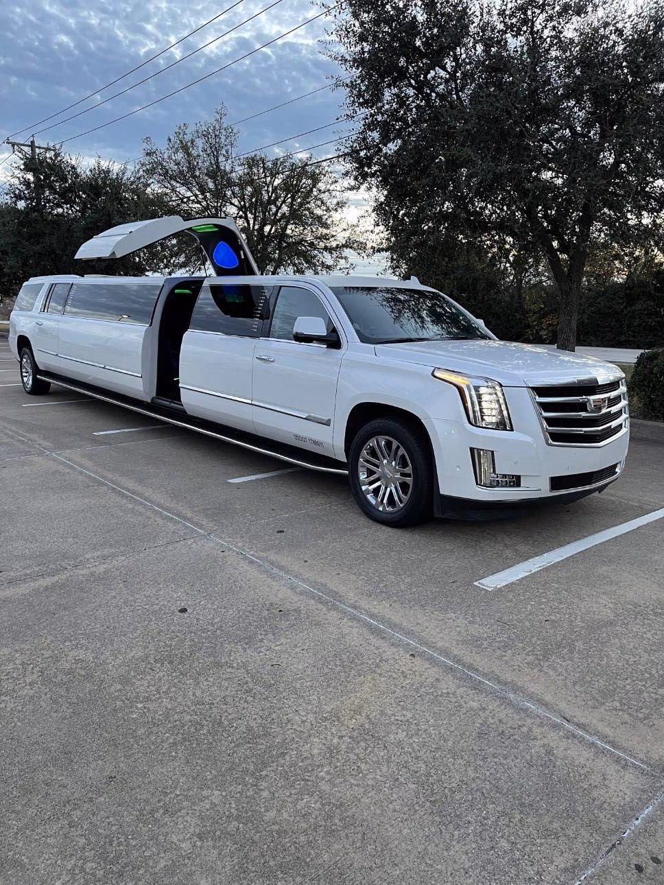 Who is Fort Worth limo?