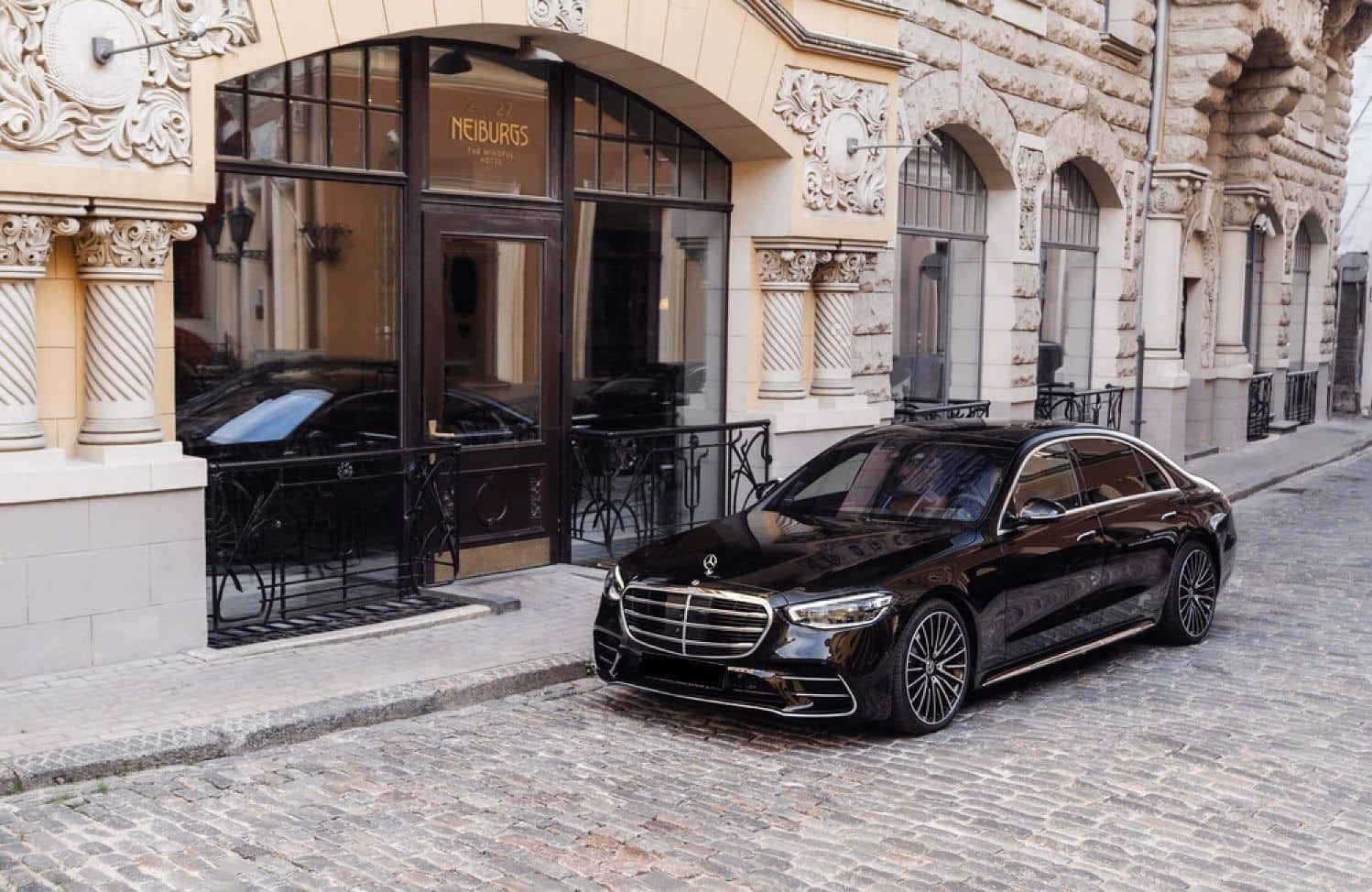 Does Blacklane offer a private transfer from Zurich to St Moritz?