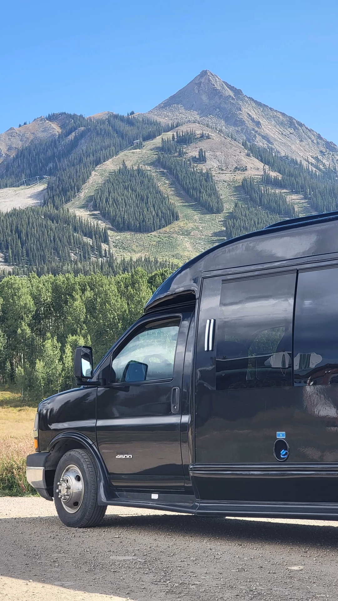 How do I get from Gunnison to Crested Butte?