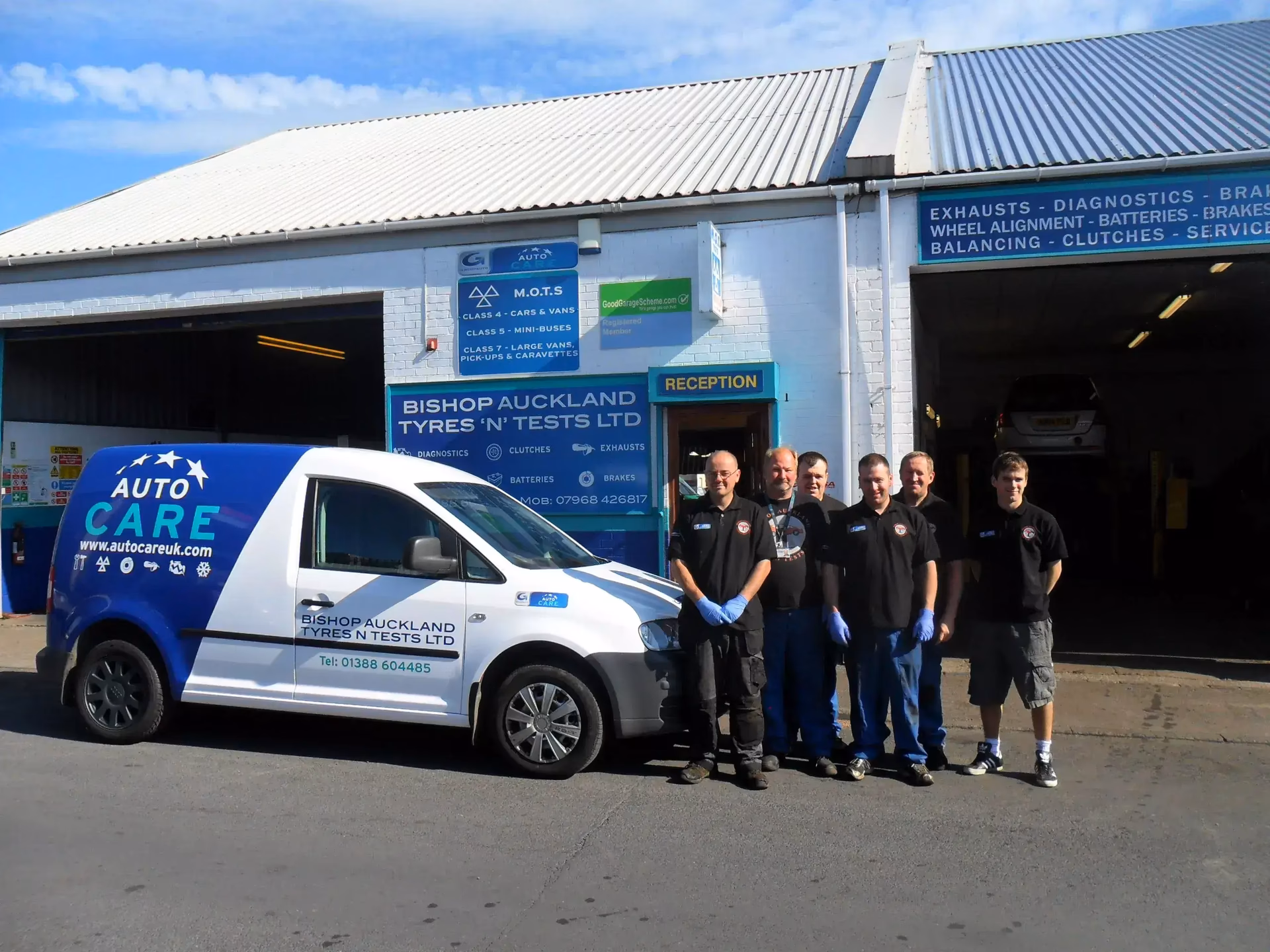 What services does a car mechanic offer?