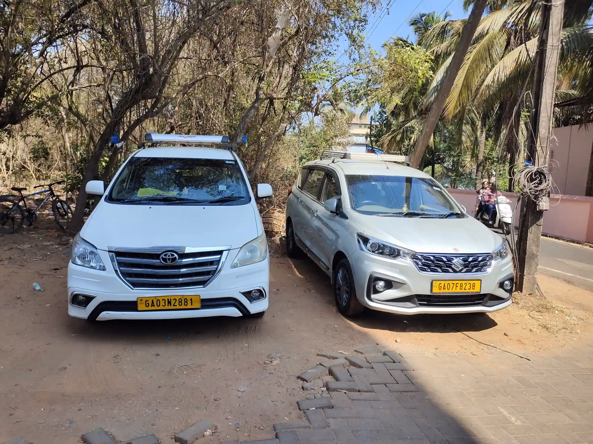 Can I hire a car with a driver in Goa?