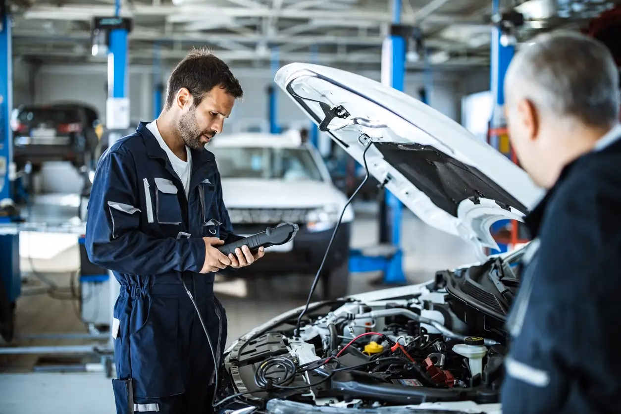 How much does car service cost at gomechanic?