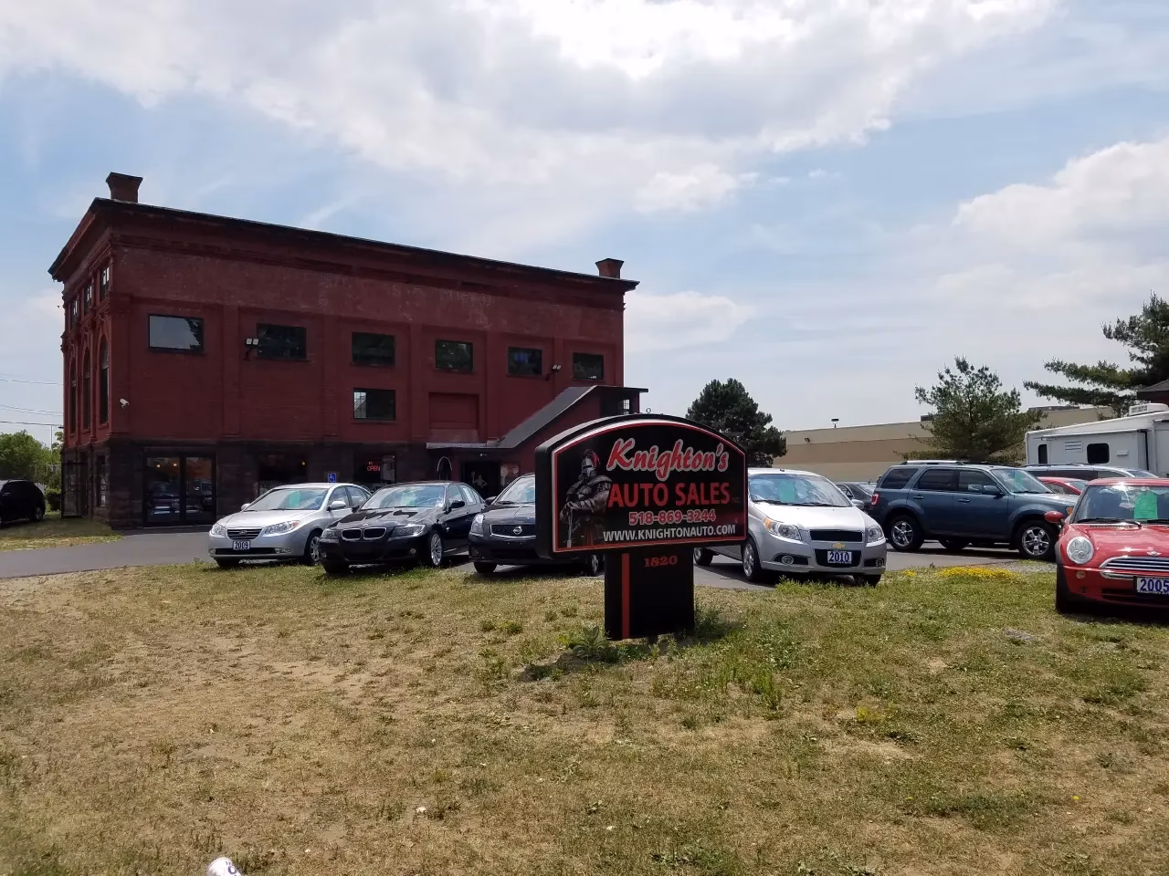 Who is Knighton-Motors?