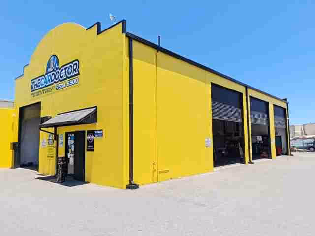 Where is Autobahn Kwinana?