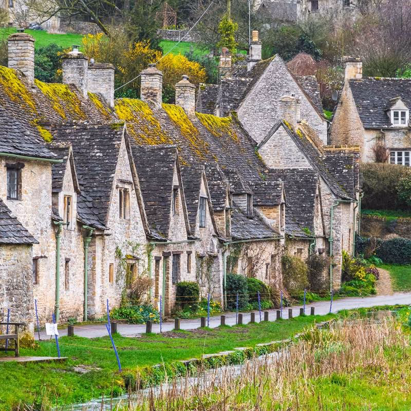 How to get to Cotswolds from London?