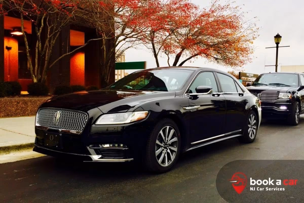 Where is the Ford Service Center in Paramus NJ?