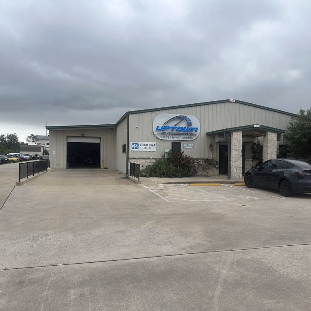 Where can I find a luxury car service in Houston?