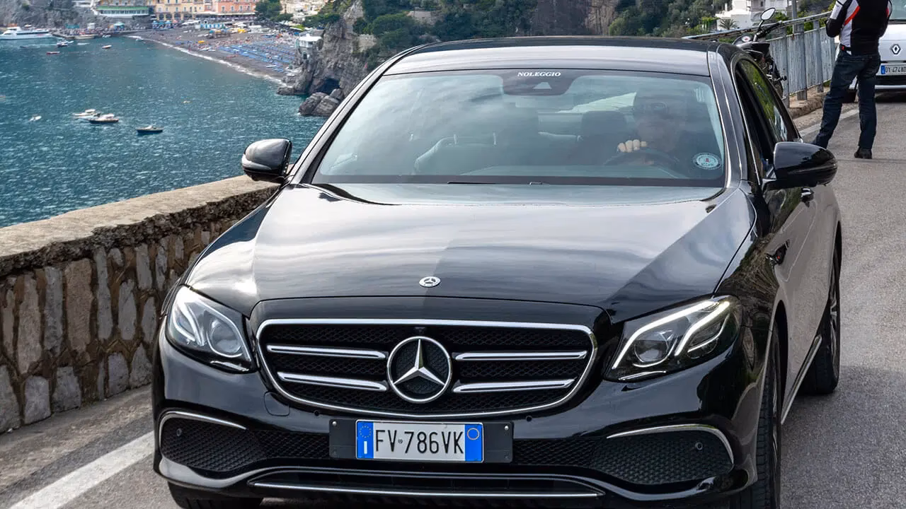 How to visit the Amalfi Coast from Sorrento?