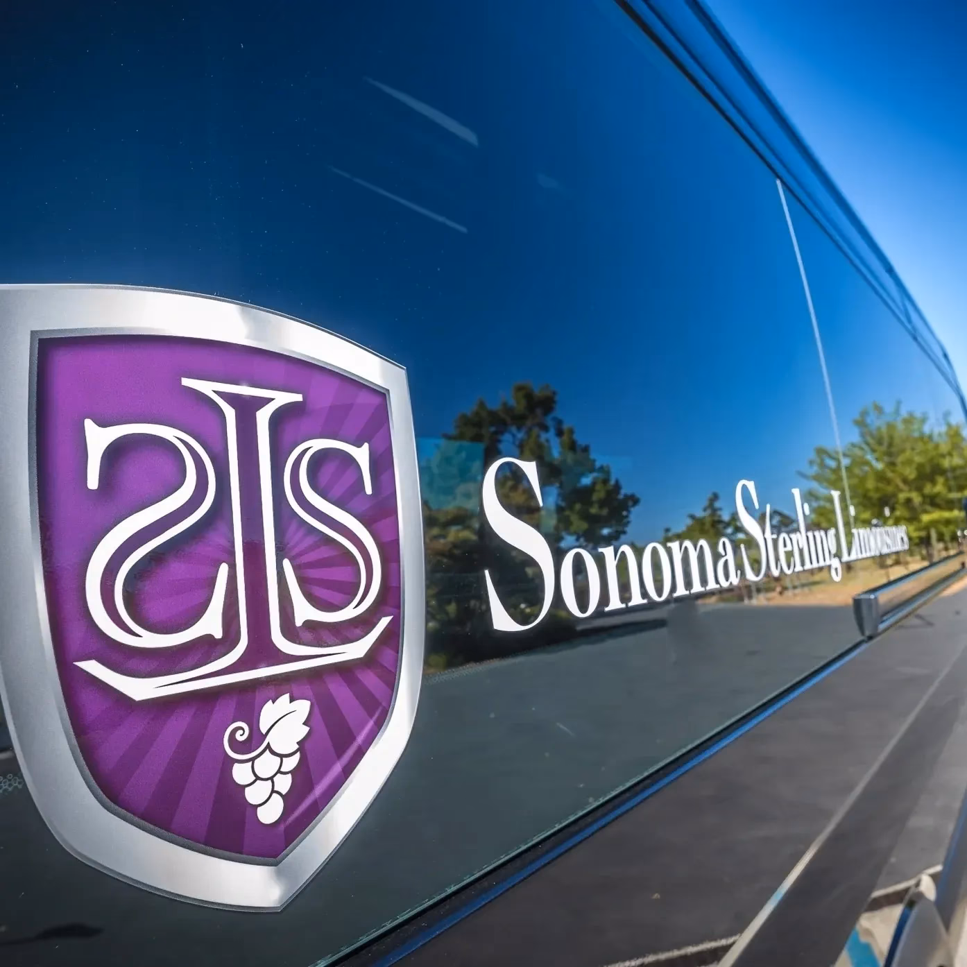 How much is a bus from San Francisco airport to Santa Rosa?