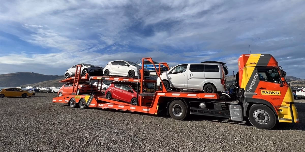 Where can I find a good car mechanic in Porirua?