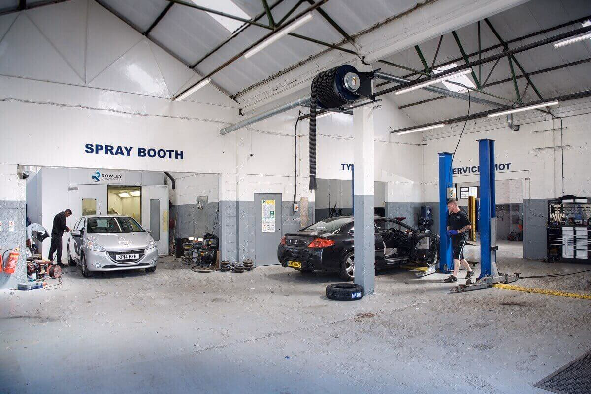How do I compare car servicing prices in Leicester?