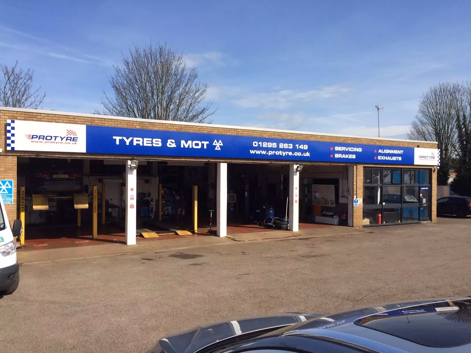 Where can I get a MOT test in Banbury?